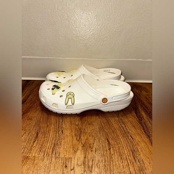 Crocs Classic Clog Bad Bunny - Picture 3 of 16